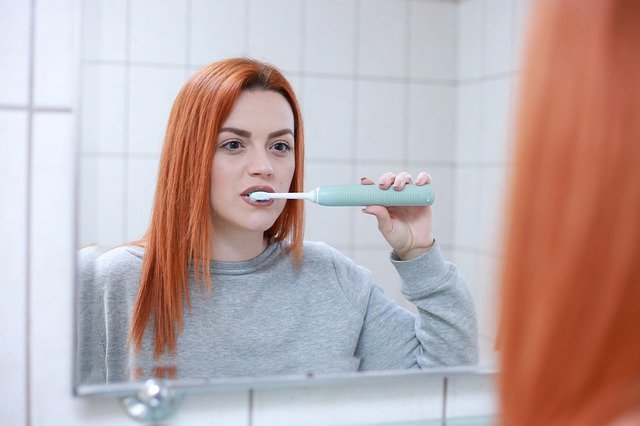 Brush regularly for healthy teeth